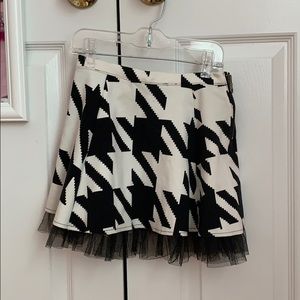 Skirt barely worn